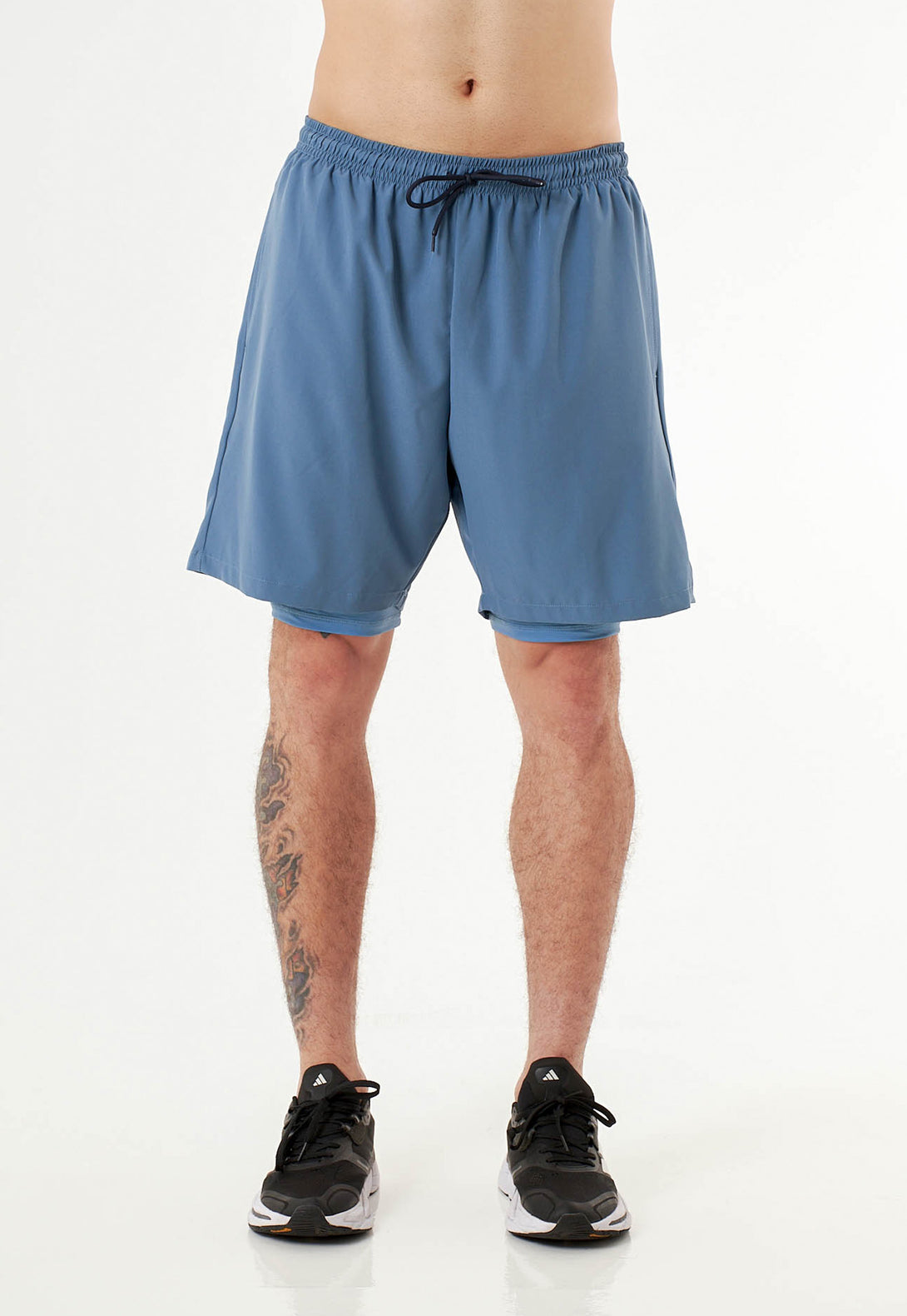 Combina esta pantaloneta con cualquier prenda