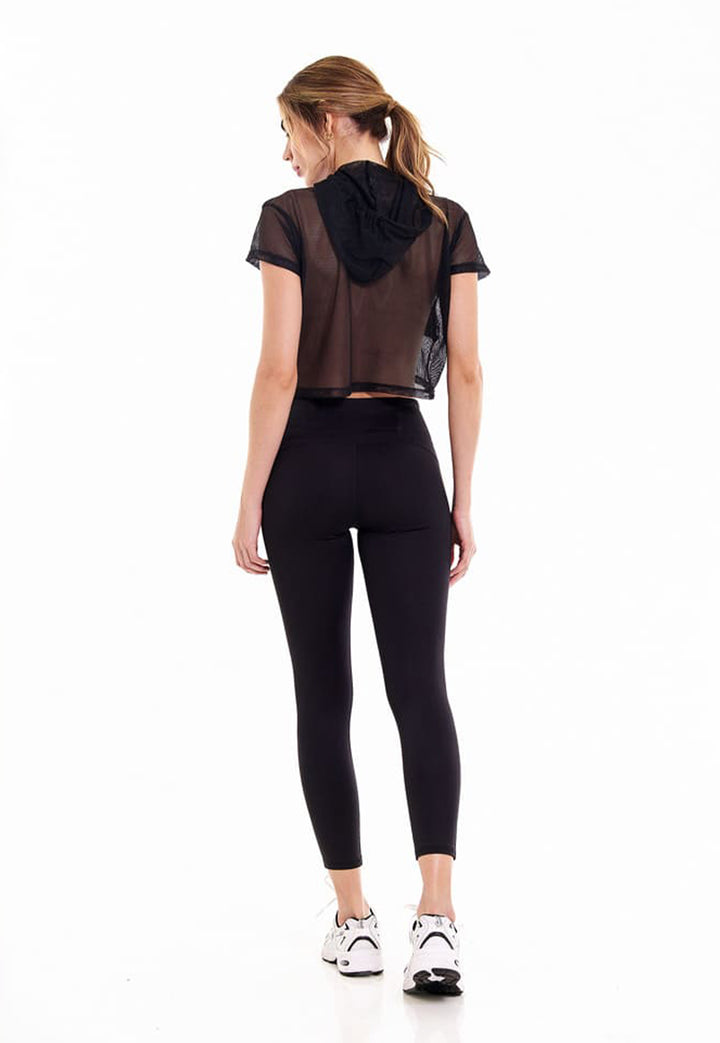 Camiseta con capucha
