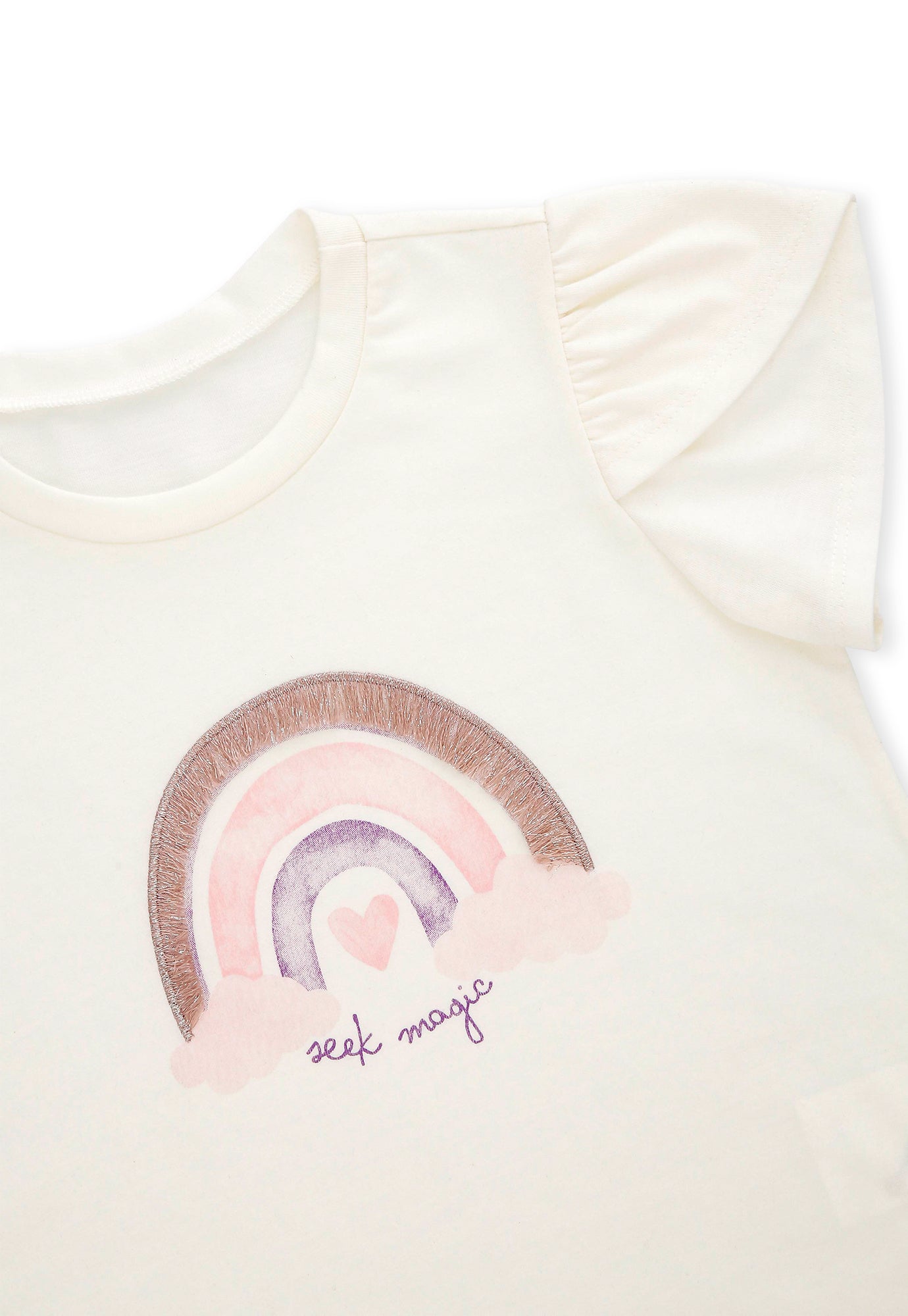 Camiseta ivory con decoración en frente y manga corta cruzada para bebé niña