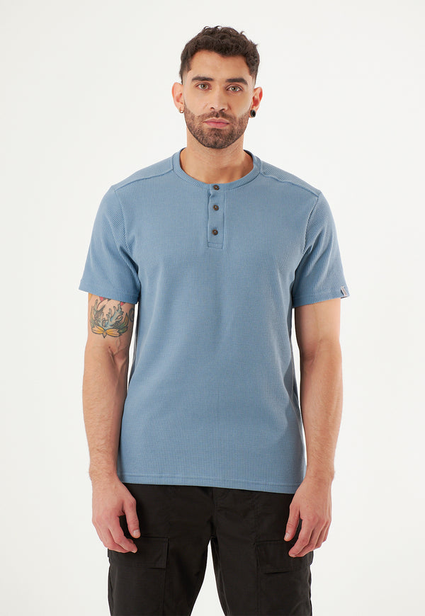 Camisa ideal para cualquier ocasión informal.