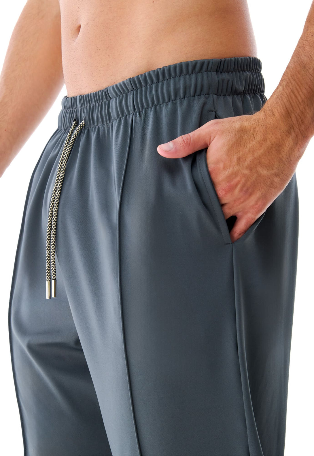 Pantalón deportivo con cordón