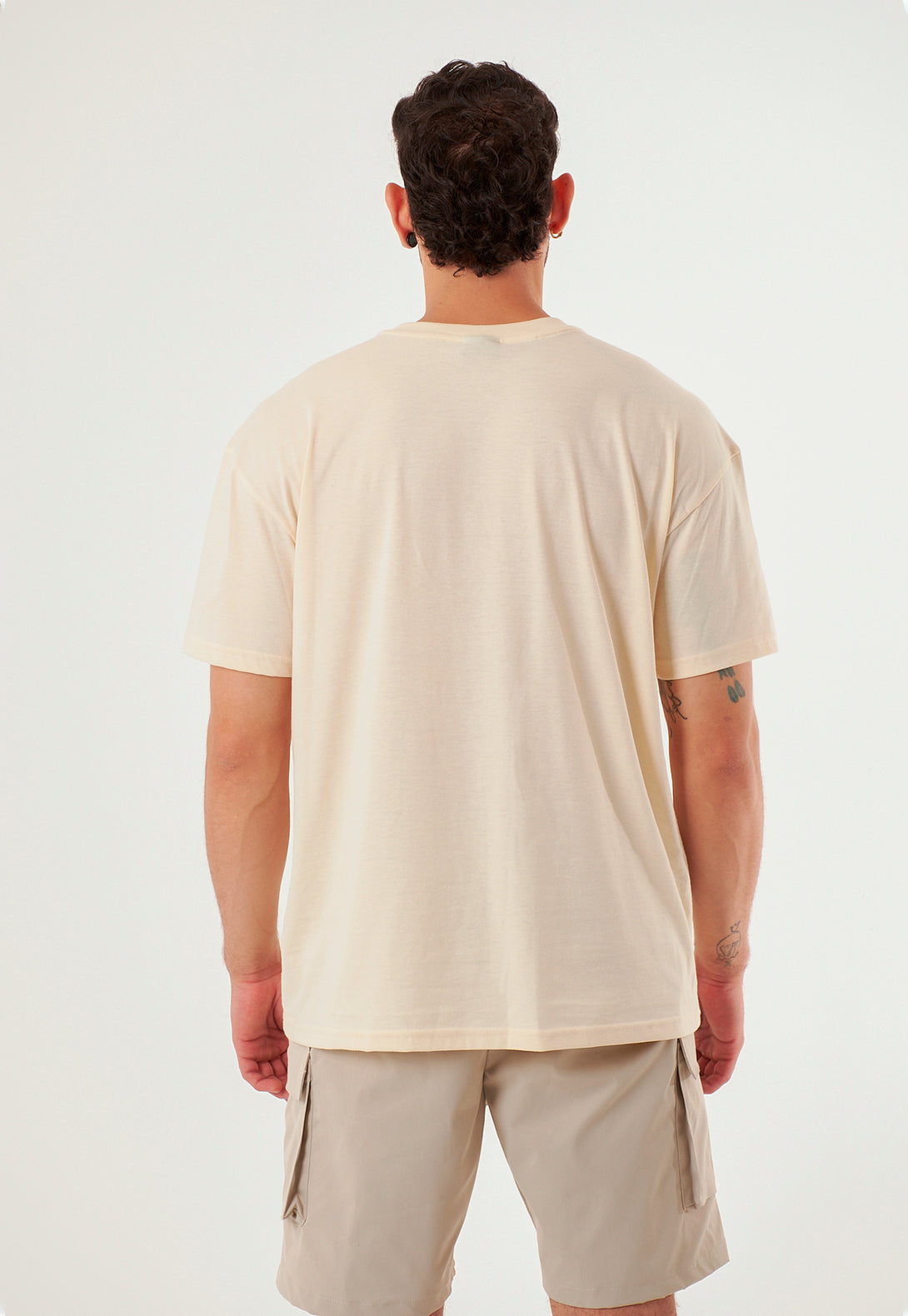 Camiseta ideal para tus look casuales