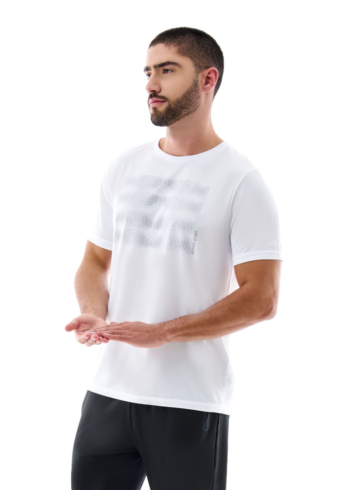 Camiseta con detalles en delantero