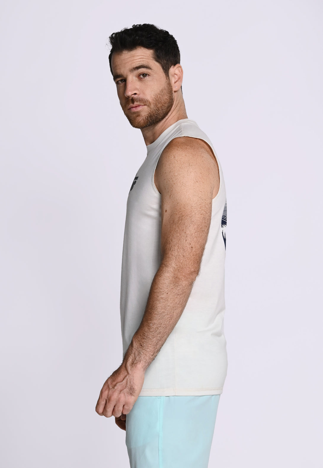 Camiseta de calidad con un giro distinto.