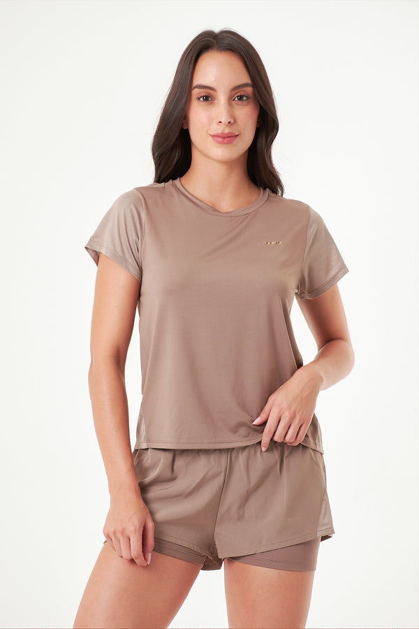 Camiseta deportiva manga corta café para mujer