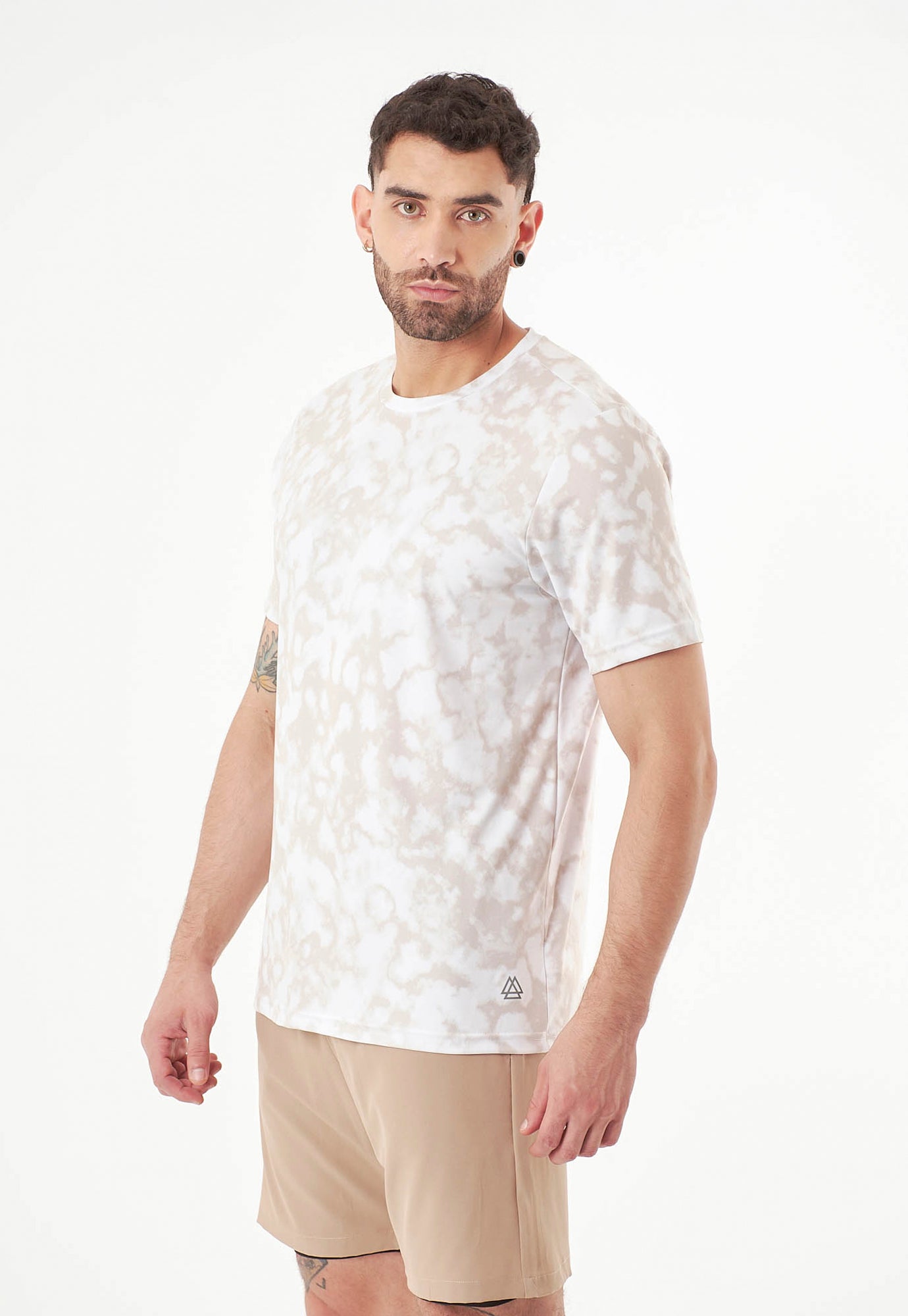 Camiseta Manga Corta Deportiva Taupe Para Hombre – Belife