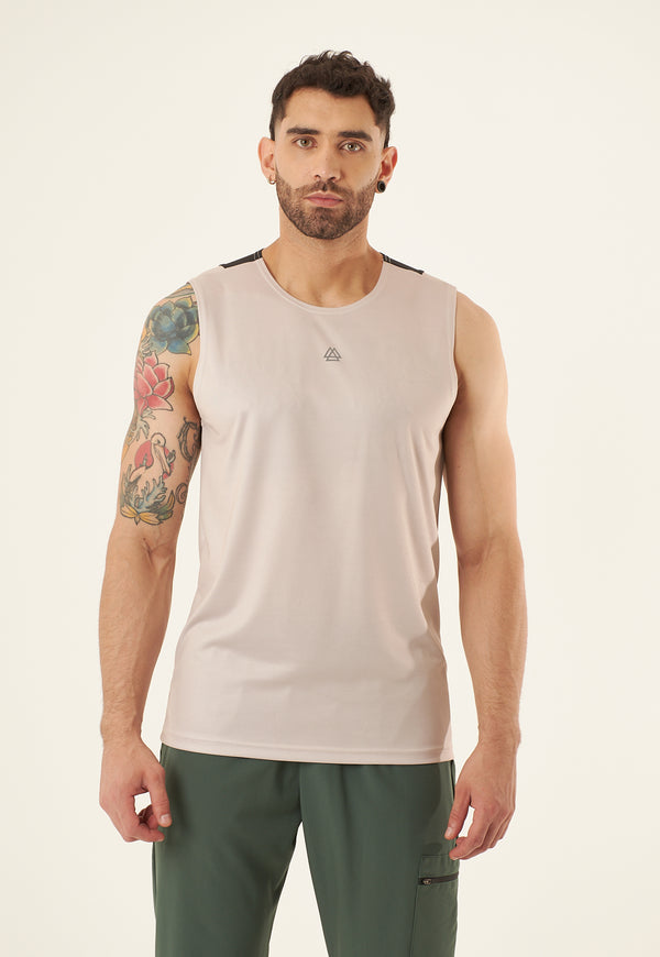 Camiseta deportiva manga sisa café para hombre