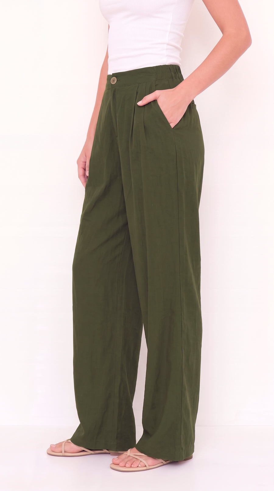 Pantalón verde oliva de bota ancha para mujer