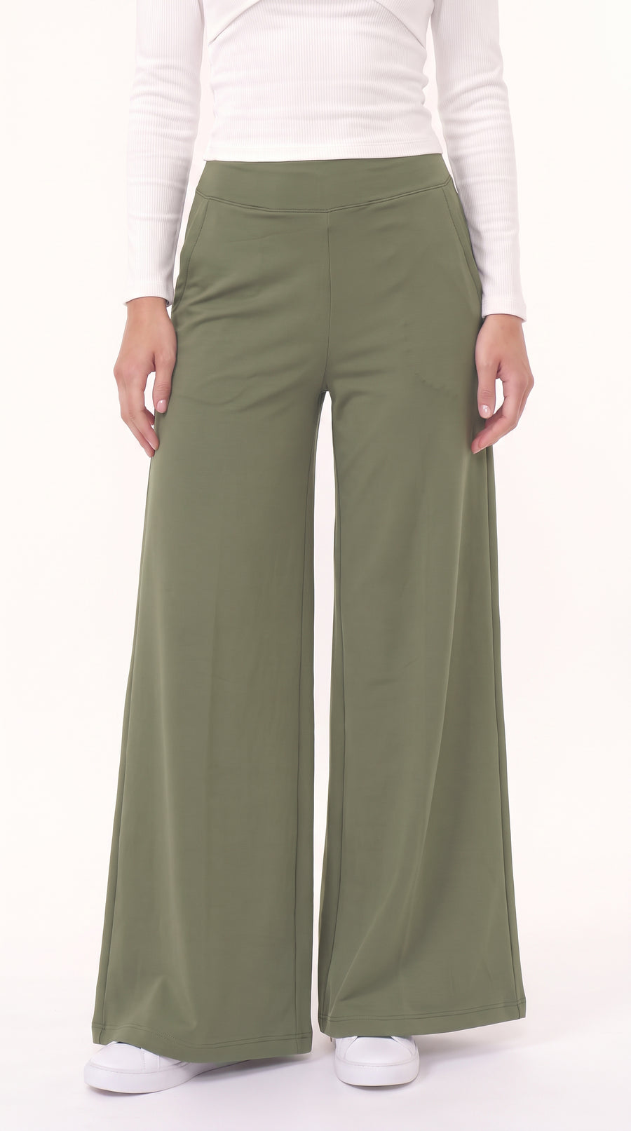 Pantalón deportivo verde oliva de fit amplio para mujer