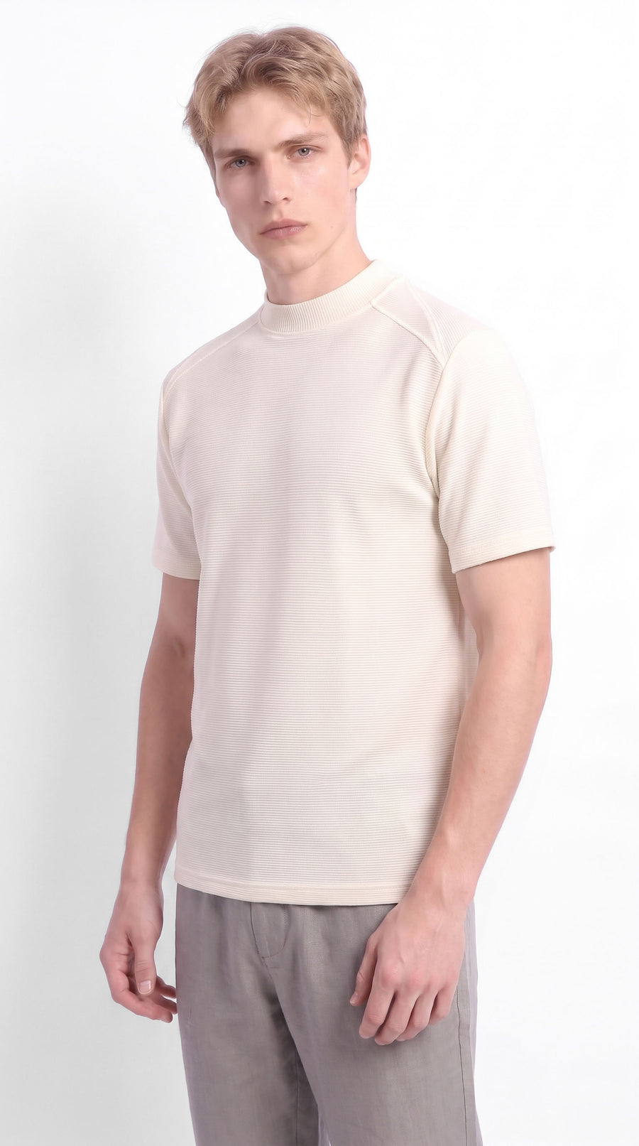 Camiseta ivory con textura y manga raglán para hombre