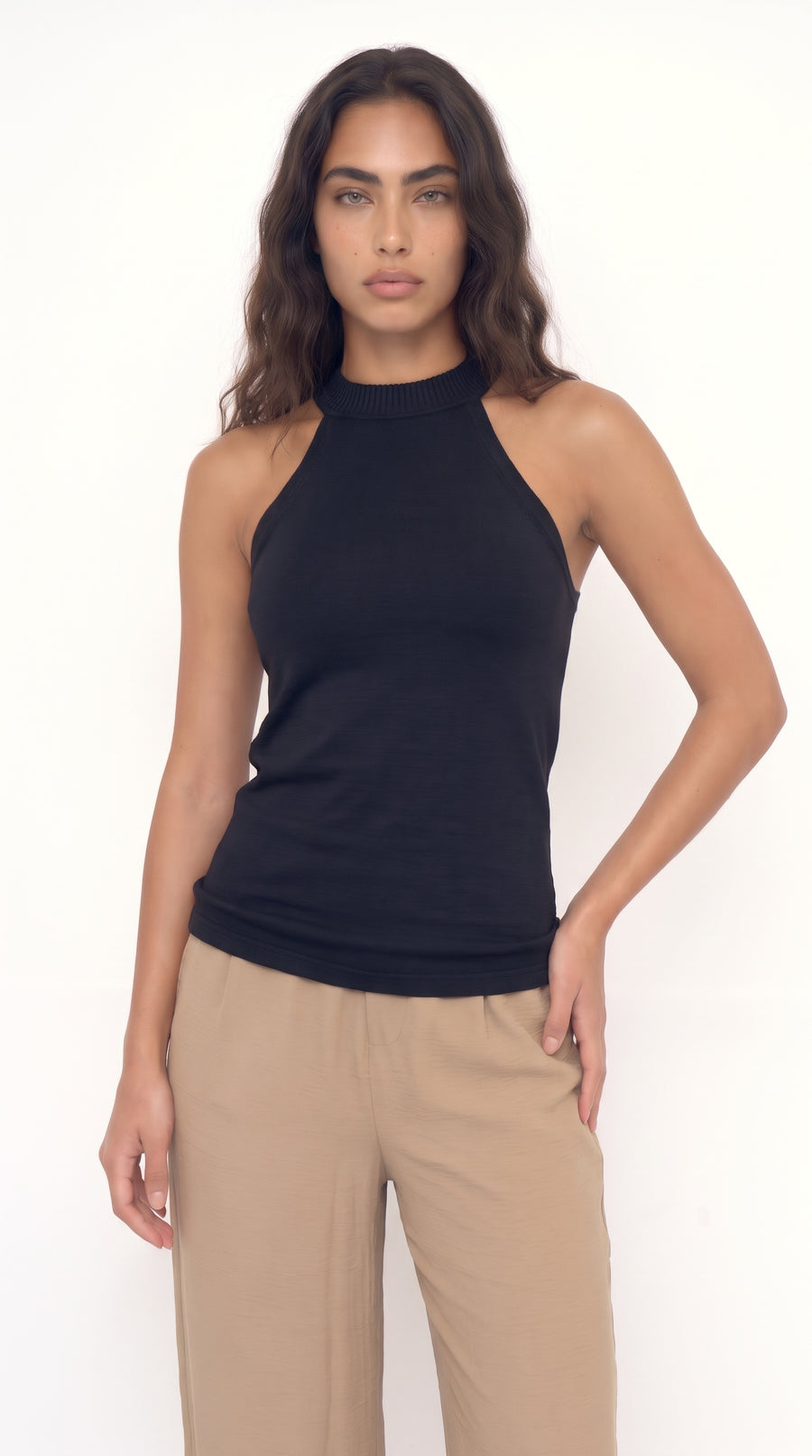 Blusa negra manga sisa de cuello alto para mujer