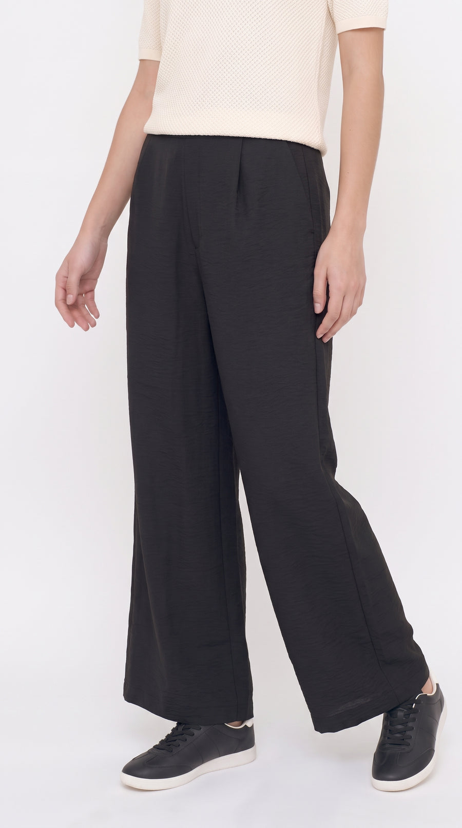 Pantalón negro de bota amplia para mujer