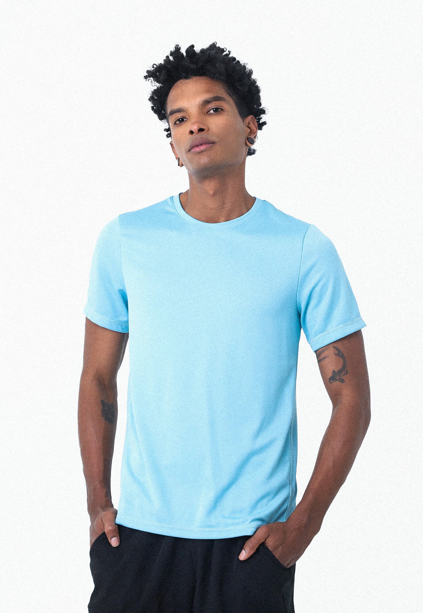 Camiseta Deportiva Azul Claro Con Detalle Reflectivo En Manga Para Hombre