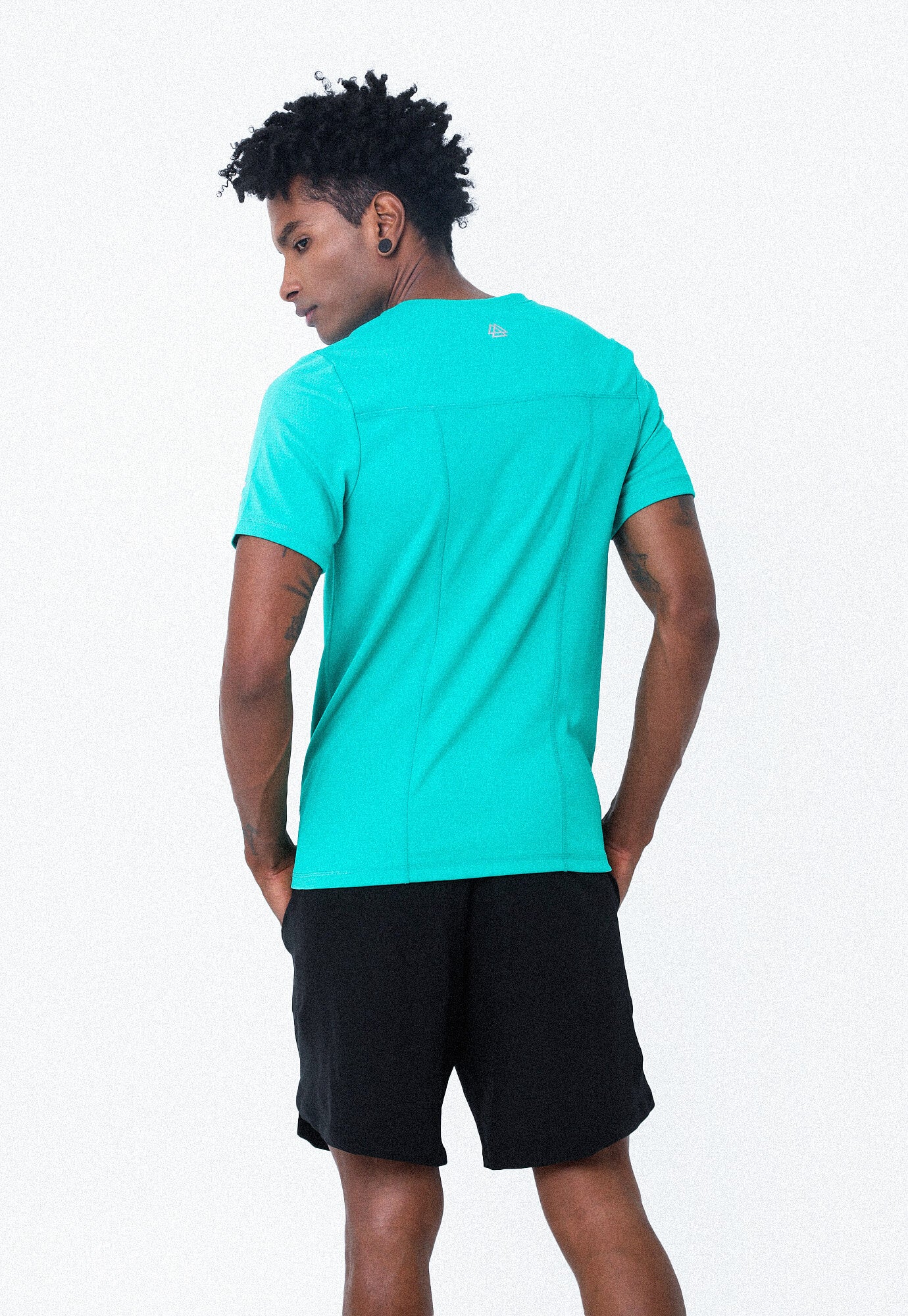 Camiseta Deportiva Verde Con Detalle Reflectivo En Manga Para Hombre