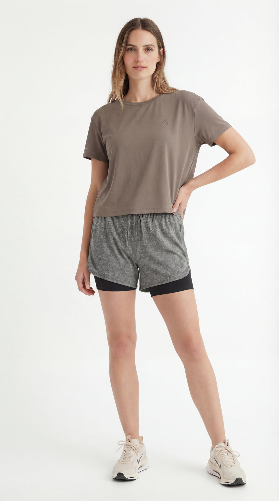 Short deportivo gris con ciclista interno para mujer – Belife