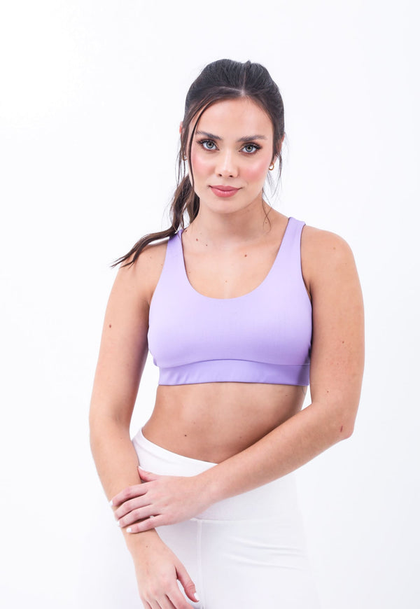 Top deportivo morado lavanda con cargaderas cruzadas dobles, con forro interno en frente y espalda para mujer