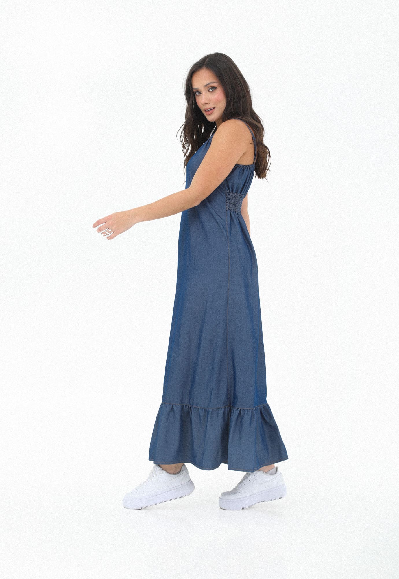 Vestido largo azul indigo en chambray, con bolero al final, cargaderas con tensor para mujer