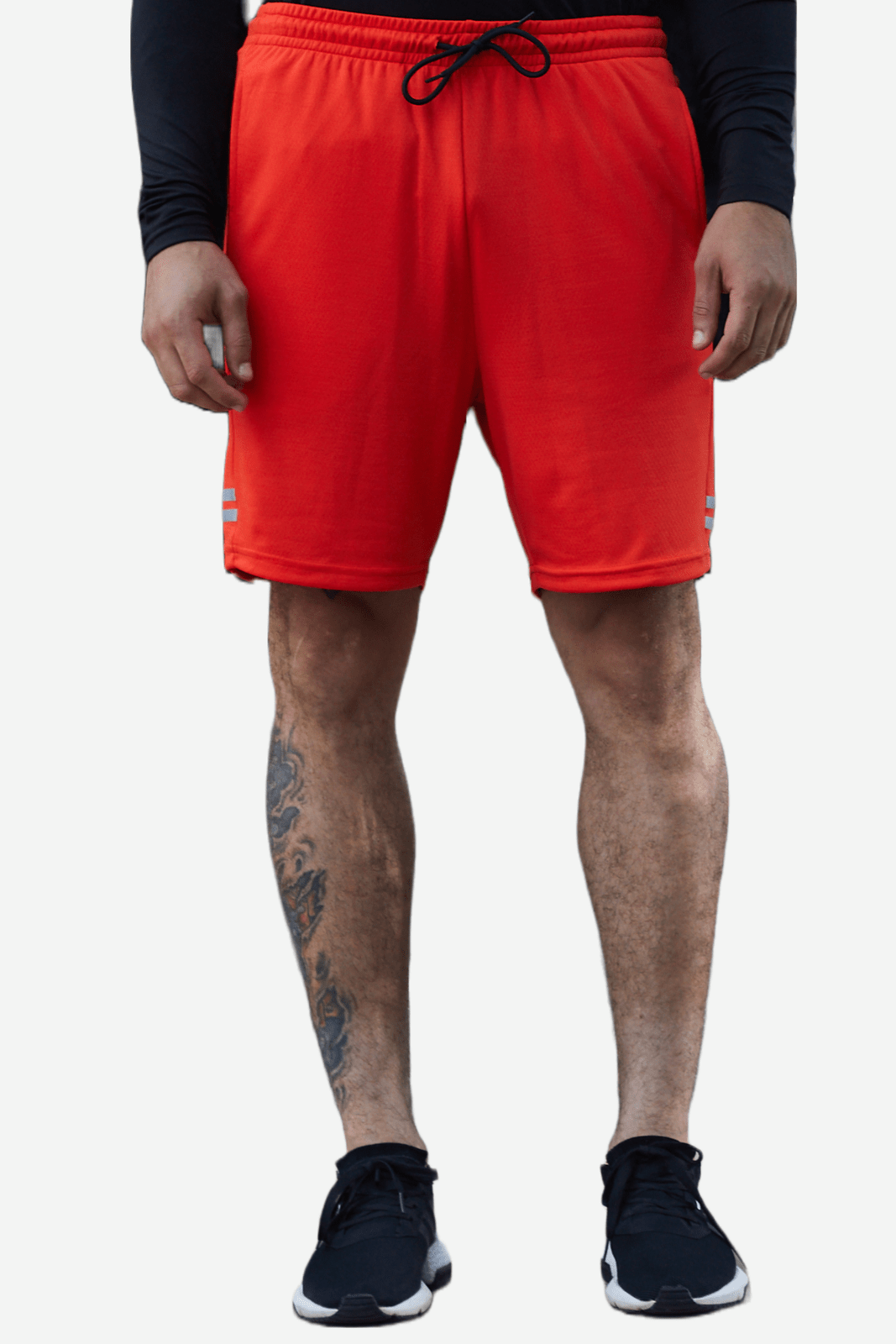 Pantaloneta deportiva naranja fondo entero, bolsillos laterales y bolsillo en posterior con cierre para hombre