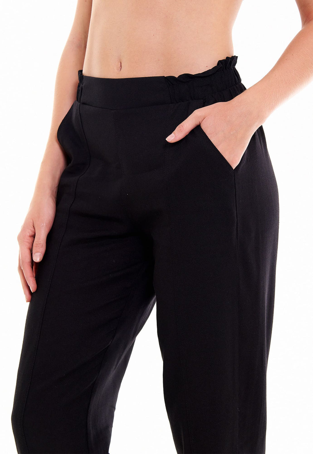 pantalon negro para mujer, moda sostenible