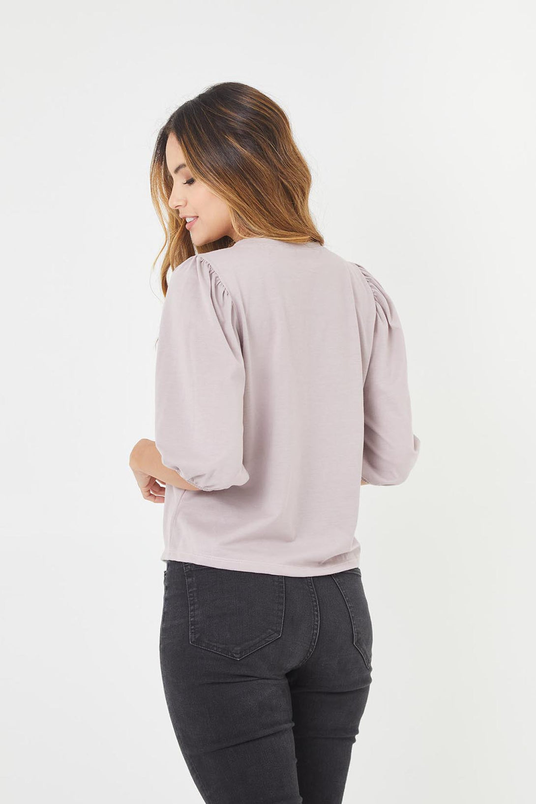 Blusa Manga Ranglan Corta, cuello redondo. Mujer. Color Rosa Mística | Belife 4